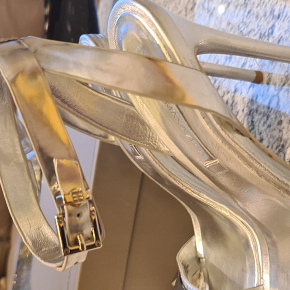 Shoes - Picture 3 of 7